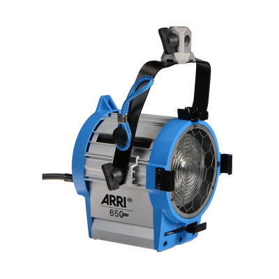 Detalhes do produto REFLETOR FRESNEL 650W - ARRI